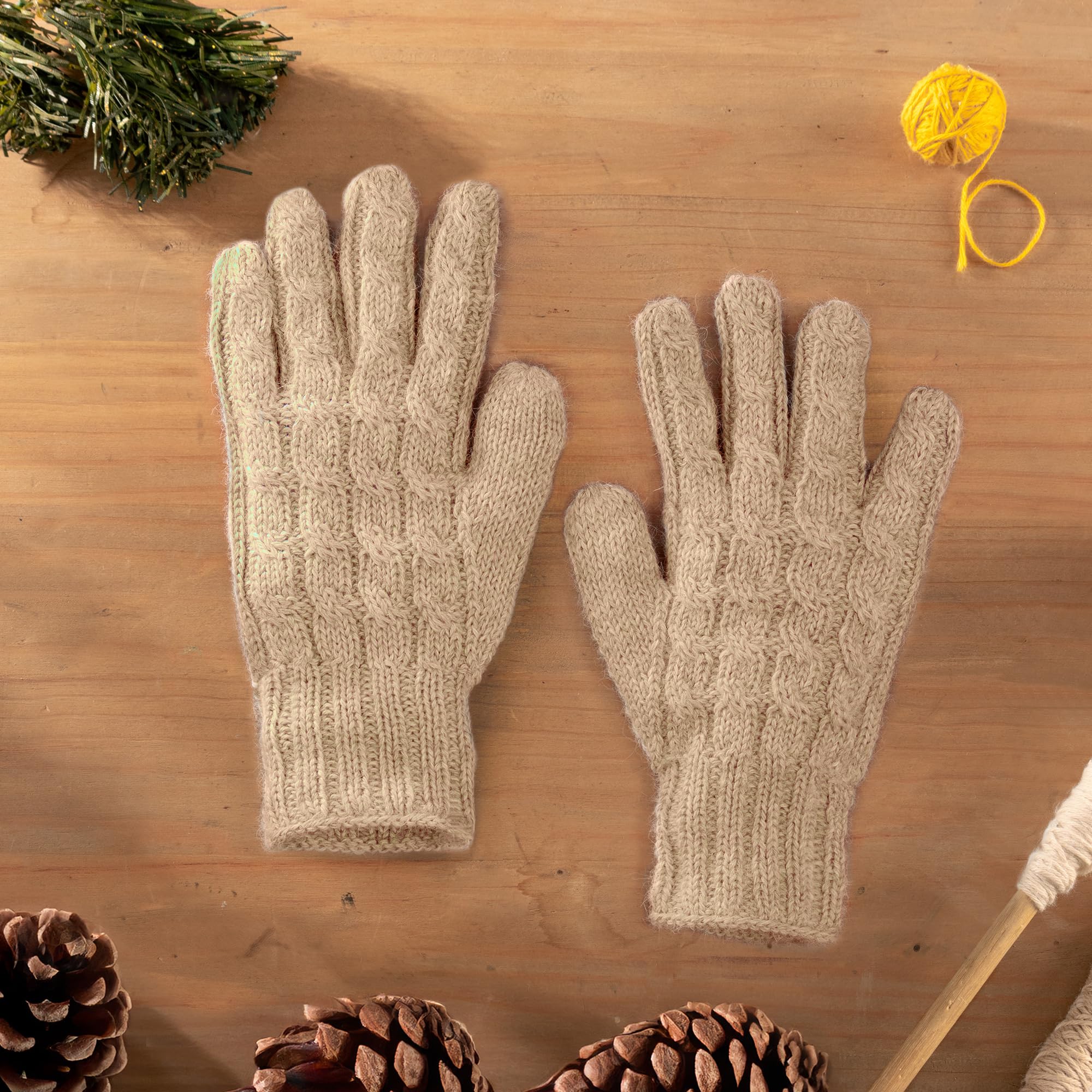 Women's 100% Alpaca Cable Knit Gloves, Light Mauve